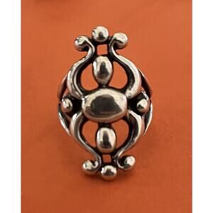 James Avery Retired Sterling Silver Glorietta Ring Size 9